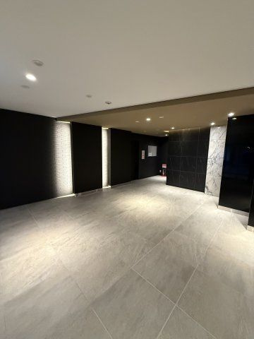 Alivis都島北通のロビー