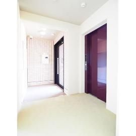 A･City鳴海のロビー|落ち着いたロビーです