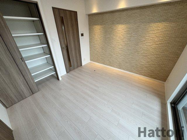 スプランディッド江坂駅前の居間・リビング