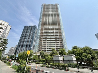 【外観】 | THE　TOYOSU　TOWER | 豊洲駅徒歩６分！　４３階+地下１階付きの総戸数８２５戸の大規模タワーマンション！