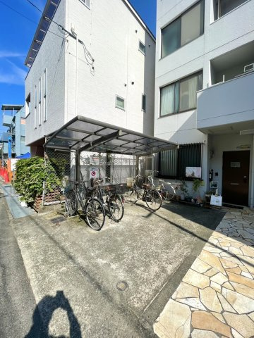 ブライト御影のエントランス