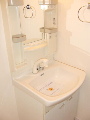 【独立洗面台】 | ソレイユ森下 | 朝の身支度には欠かせない独立洗面化粧台