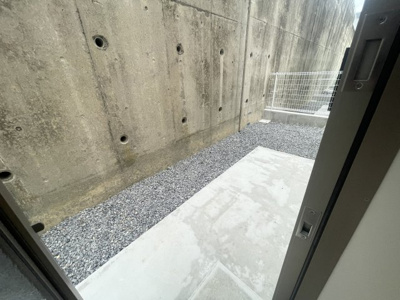 【ランドリースペース】 | 八重瀬町伊覇（全4棟）ラスト2号棟 | 2号棟　物干し場付き♪