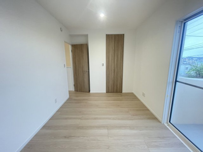 【洋室】 | 八重瀬町伊覇（全4棟）ラスト2号棟 | 2号棟　洋室6.6帖＋WIC付き♪