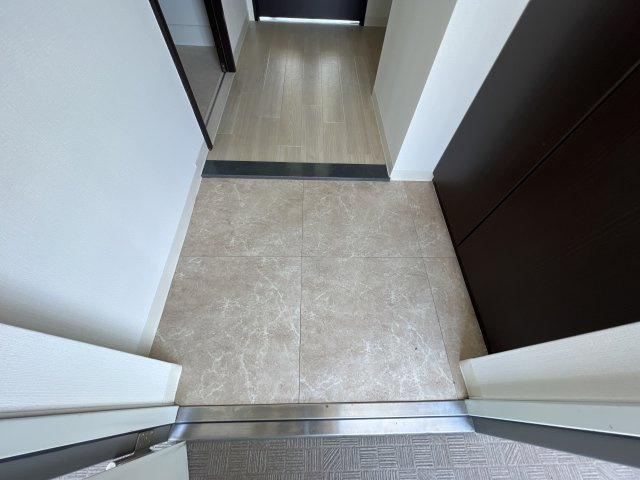 メゾンハピネスⅡの玄関