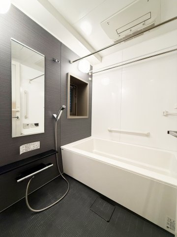 ライオンズ京都四条烏丸レジデンスの浴室|1416サイズのユニットバスです。（2025年12月現在）