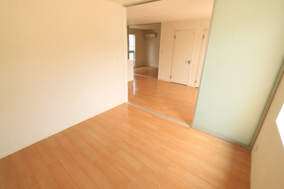 【寝室】 | ベルメゾン市役所東Ｃ