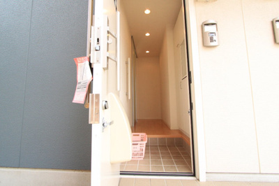 【玄関】 | ベルメゾン市役所東Ｃ