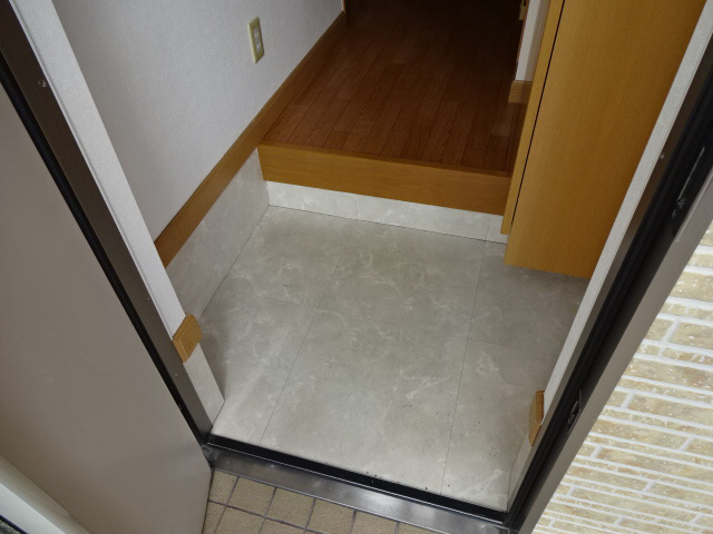 姫路市別所町小林のハイツの玄関