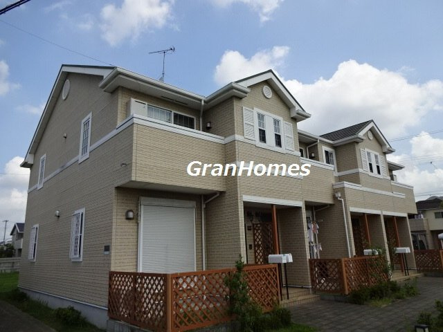 姫路市別所町小林のハイツの外観