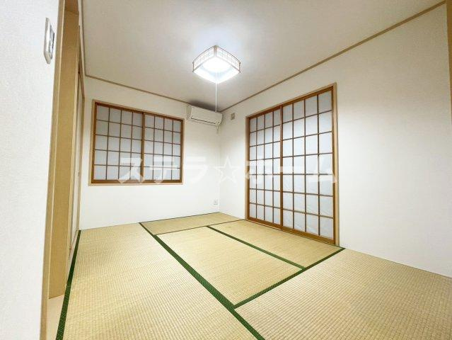 横堤2 中古戸建の和室|和室があれば、来客や子供用のスペースとして活躍します