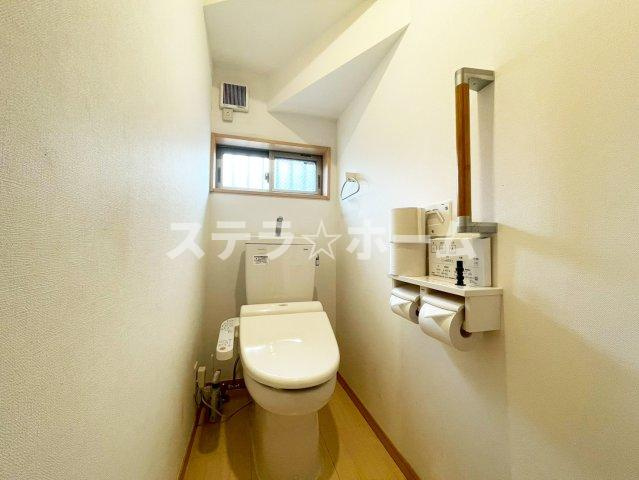 横堤2 中古戸建のトイレ|落ち着いたトイレです