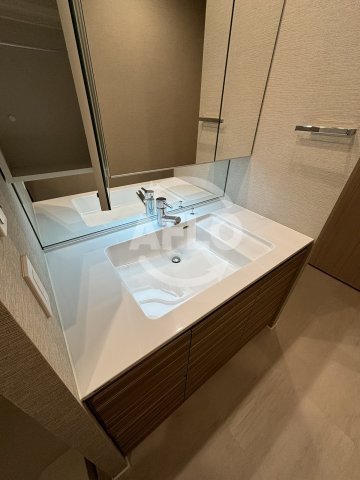 梅田ガーデンレジデンス　扇町小学校区の洗面所|梅田ガーデンレジデンス　独立洗面台