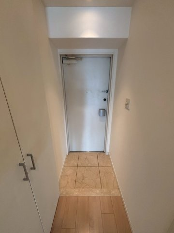 エグゼレジデンスタワーの玄関