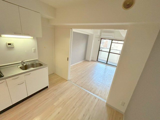 ロイヤルハイツ菅原の居間・リビング