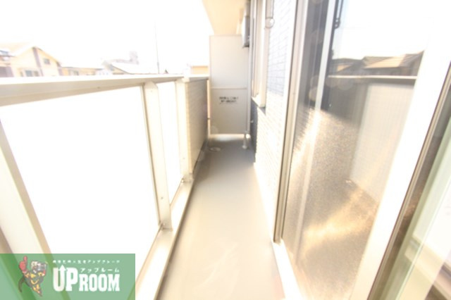 ジーニアル柏井の洗面所