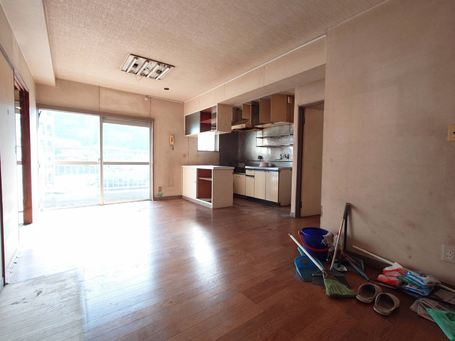 【居間・リビング】の画像