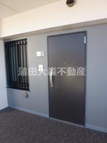 パレステージ大森の玄関