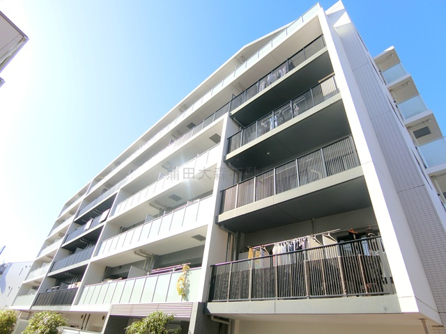 パレステージ大森の外観