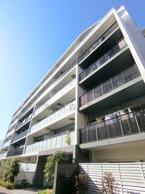 パレステージ大森の外観