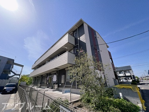 リブ フラットの外観