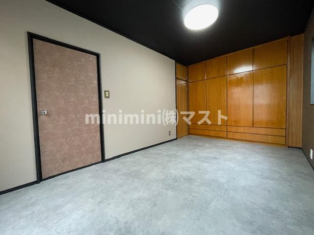 桑津1丁目戸建ての洋室