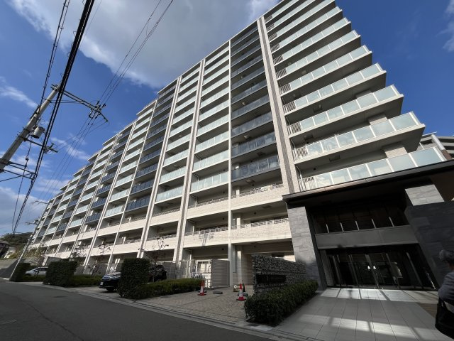 レ・ジェイド高槻古曽部の外観