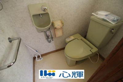 【トイレ】 | 宇部市大字小串 中古住宅 4DK／2階建