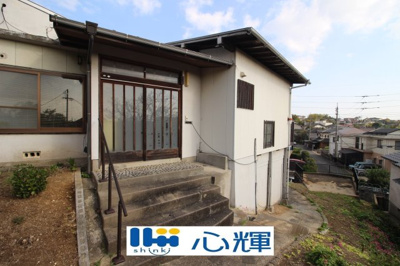 【玄関】 | 宇部市大字小串 中古住宅 4DK／2階建