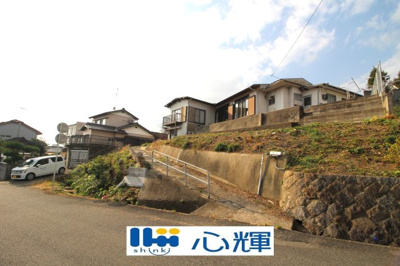 【前面道路含む現地写真】 | 宇部市大字小串 中古住宅 4DK／2階建