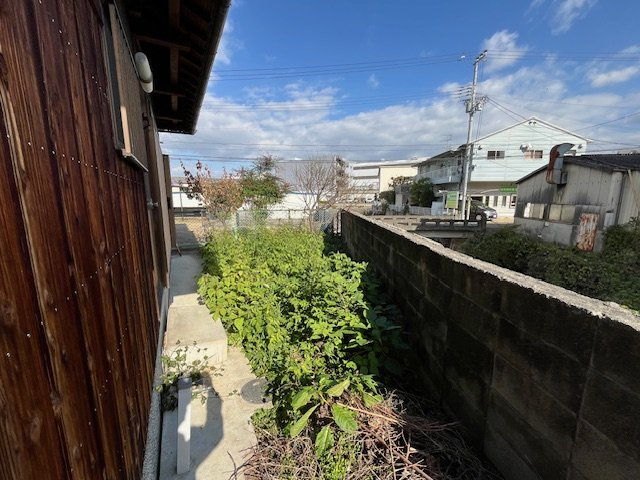 小塩町戸建の庭