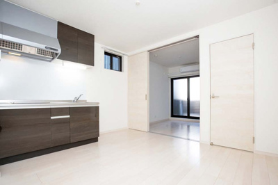 【内装】 | MAXIV CITY 大阪吹田 | 明るい室内です