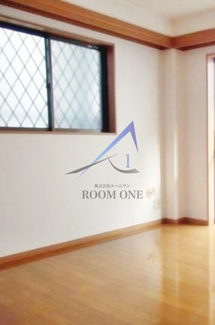 シャルマンドミールの寝室|寝室です。