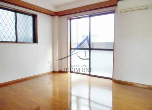 シャルマンドミールの居間・リビング|洋室のお部屋です。