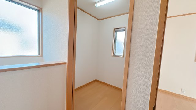 【中古戸建】熊谷市石原の収納|２階に納戸