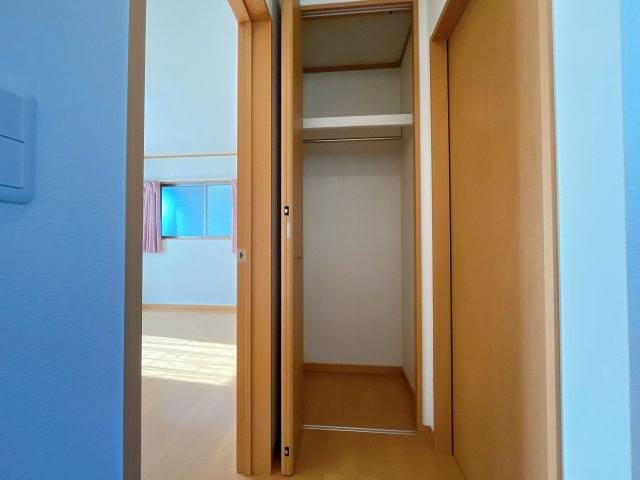 【中古戸建】熊谷市石原の収納|２階ホールの収納