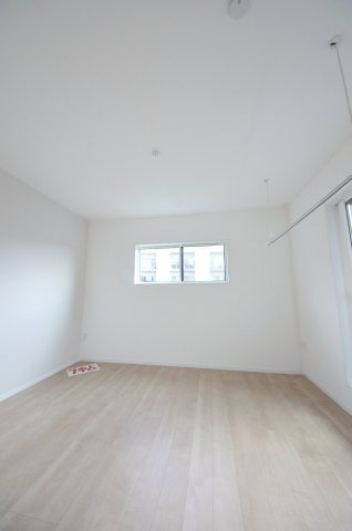 温品七丁目の洋室|全居室収納スペース有、お部屋が広く綺麗に使えます