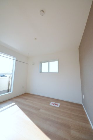 旭二丁目の洋室|全居室収納スペース有、お部屋が広く綺麗に使えます