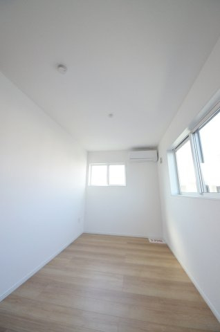 旭二丁目の洋室|全居室収納スペース有、お部屋が広く綺麗に使えます