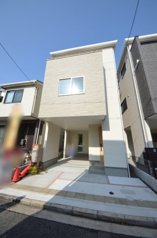 旭二丁目の外観|車種により駐車2台可能です