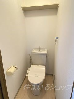 ビューラー津川　Ａのトイレ|シャワートイレ