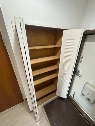 千舟リバーサイドヴィラＤ棟の収納