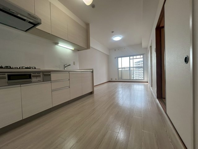 千舟リバーサイドヴィラＤ棟の居間・リビング