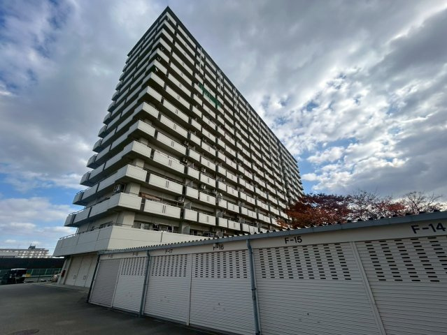 千舟リバーサイドヴィラＤ棟の外観