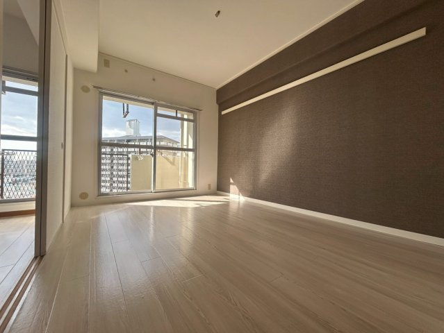 千舟リバーサイドヴィラＤ棟の洋室