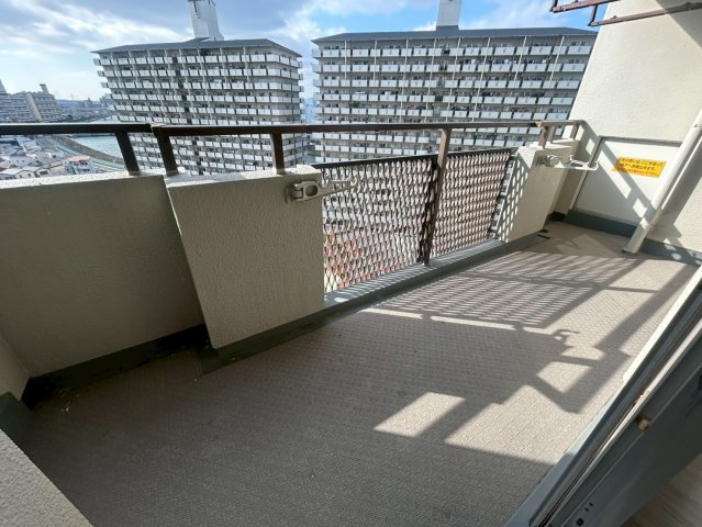 千舟リバーサイドヴィラＤ棟のバルコニー