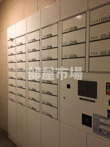 フュージョナル両国TREのその他共用部分|メールボックス