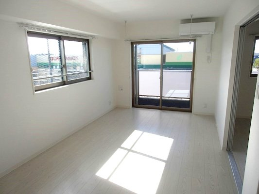 【居間・リビング】