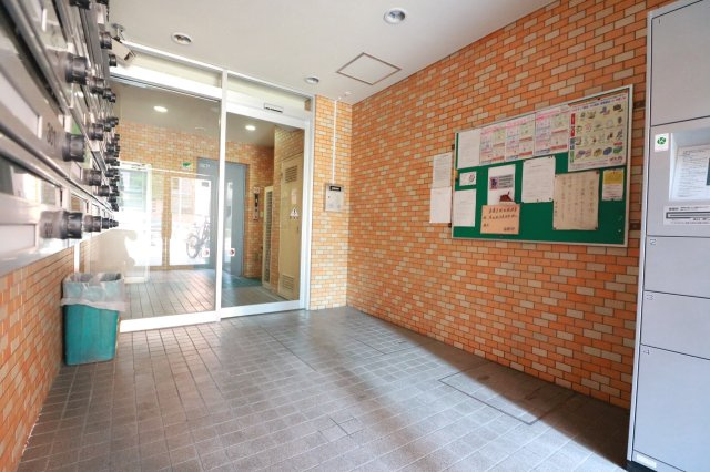 【エントランス】