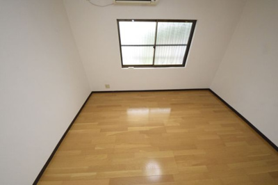 【寝室】 | ソレイユ高東